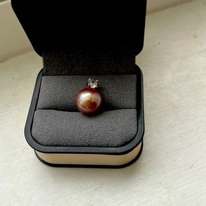 Fresh water pearl pedant